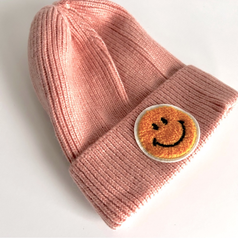 🍂Super Cute Light Pink Beanie Hat with Yellow Smiley Face - Picture 2 of 4